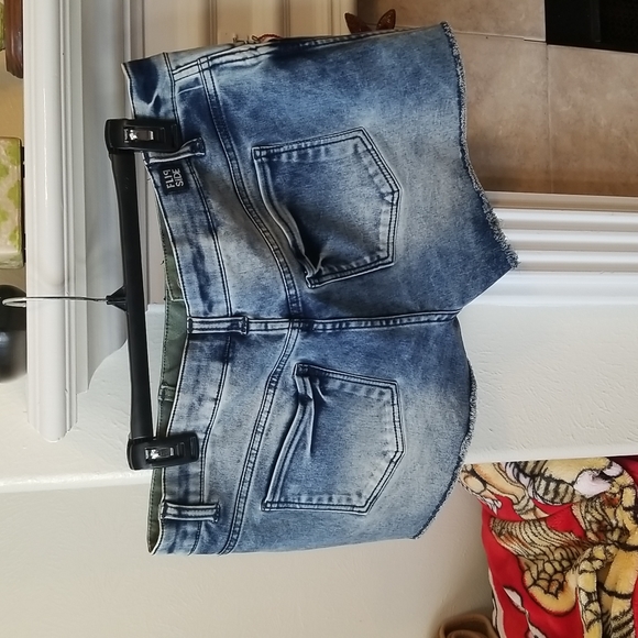 Flip Side Reversible Shorts NWOT - Picture 2 of 5